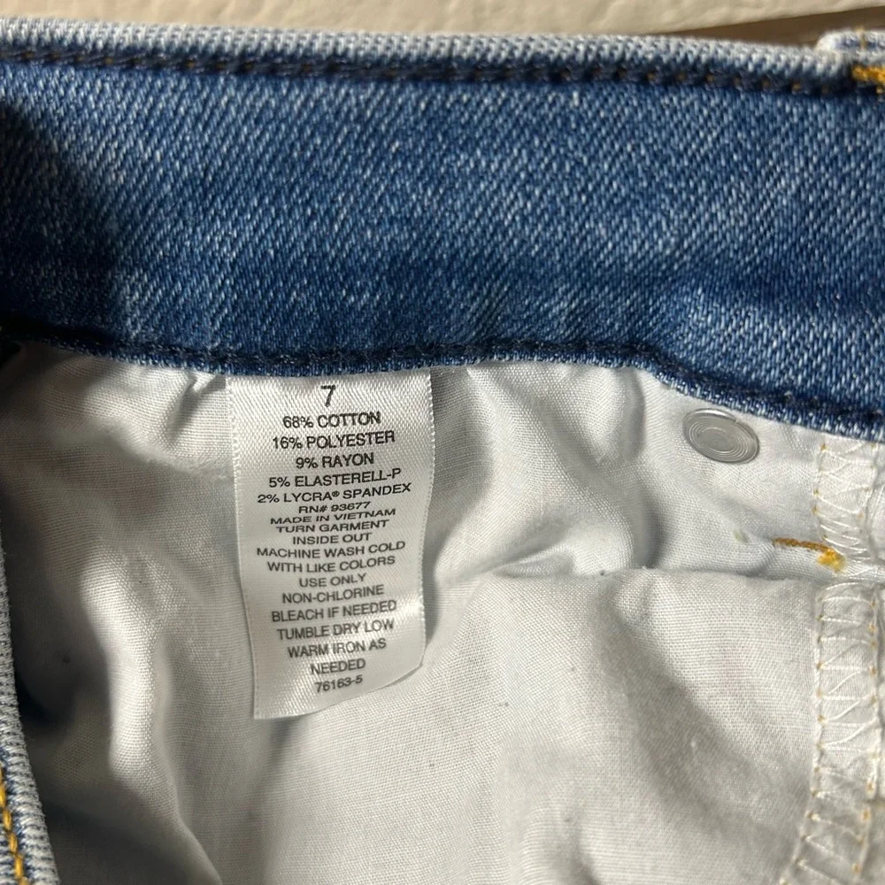 Arizona Jean Co. Women’s Denim Distressed Mini Skirt – Size 7 - Picture 5 of 5